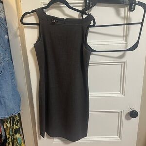 Sleeveless grey Sheath Dress
